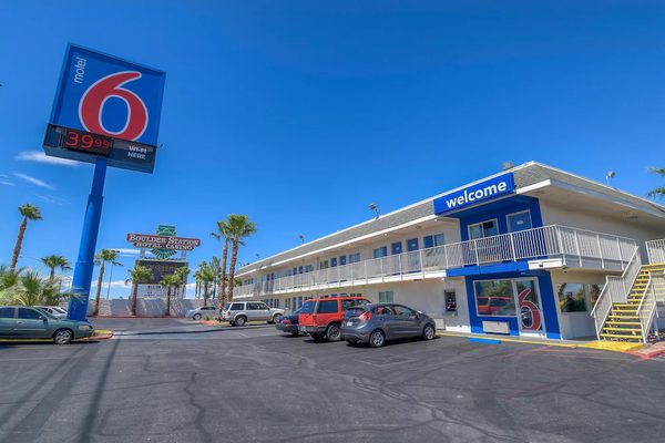 Peterson Motel Apartments Las Vegas Nevada — Property