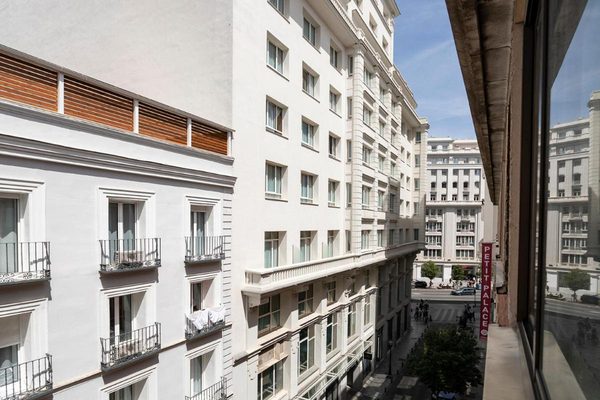 Petit Palace Cliper Gran Via — Property