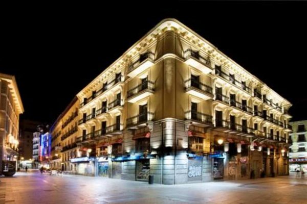Petit Palace Preciados — Property