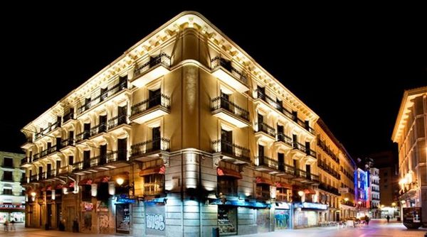 Petit Palace Preciados — Property