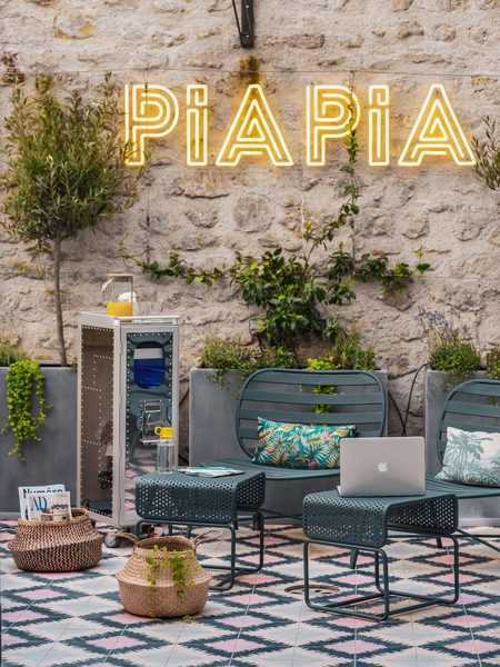 Piapia Hotel — Property