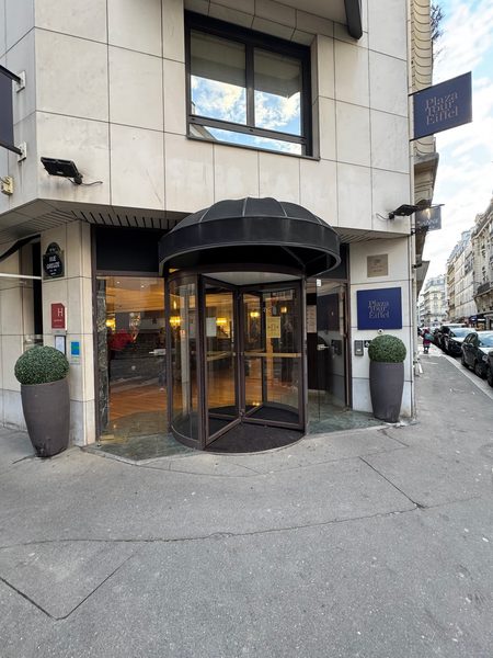 Plaza Tour Eiffel — Property
