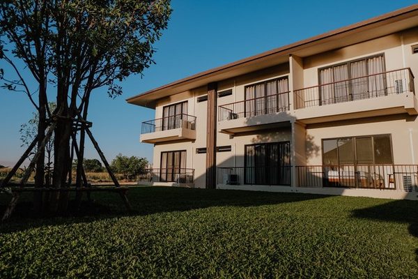 Ploen Pirom — Property