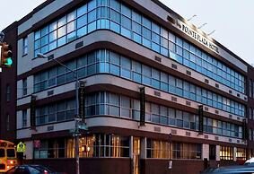 Pointe Plaza Hotel — Property