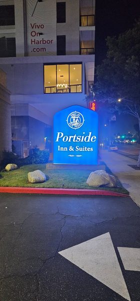 Portside Inn Suites Los Angeles California — Property