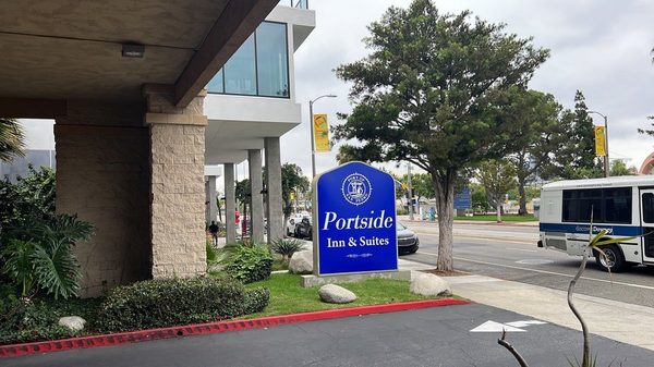Portside Inn Suites Los Angeles California — Property