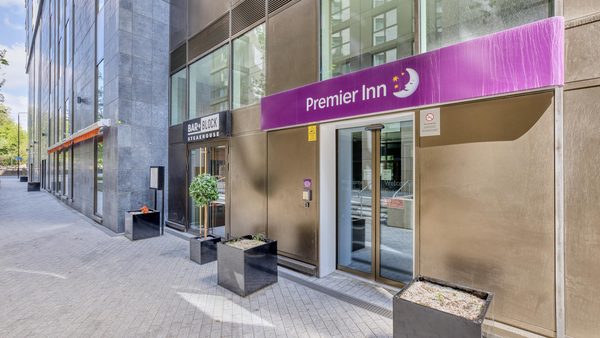 Premier Inn London Paddington Paddington Basin hotel — Property