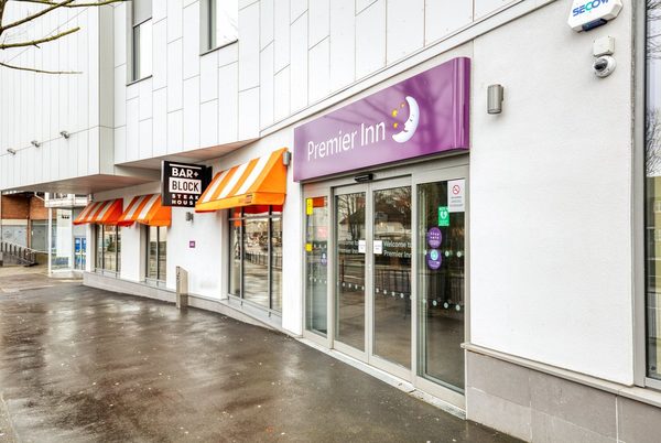 Premier Inn London Sutton Hotel — Property