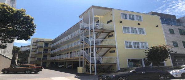 Presidio Parkway Inn Suites — Property