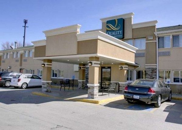 Quality Inn and Suites Des Moines airport Des Moines Iowa — Property