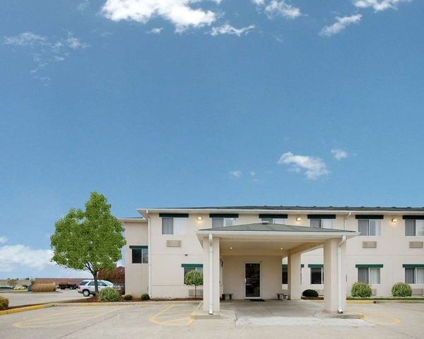 Quality Inn — Property