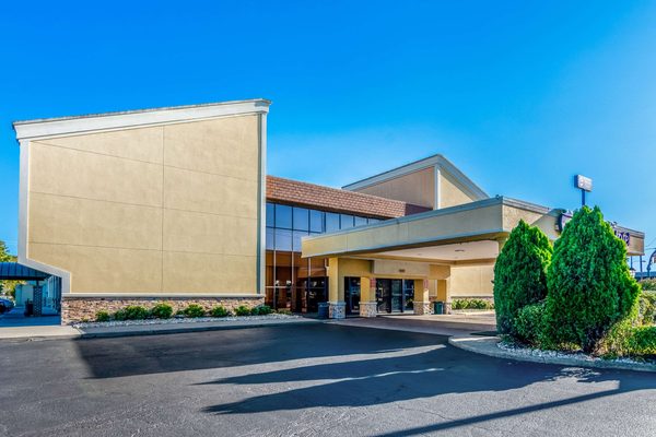Quality Inn Central — Property