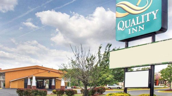 Quality Inn Fredericksburg Near Historic Downtown — Property