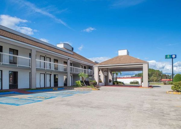 Quality Inn Kingsland — Property