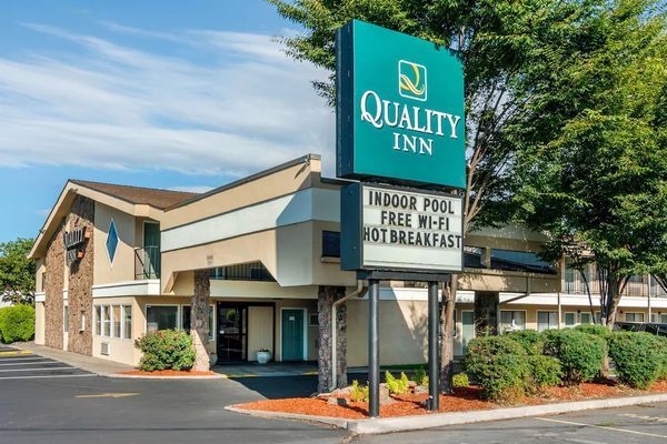 Quality Inn Klamath Falls Crater Lake Gateway — Property