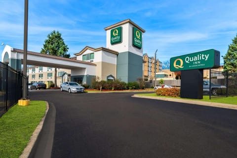 Quality Inn Memphis Northeast near I 40 — Property