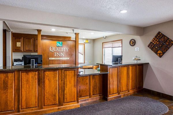 Quality Inn Mitchell I 90 — Property