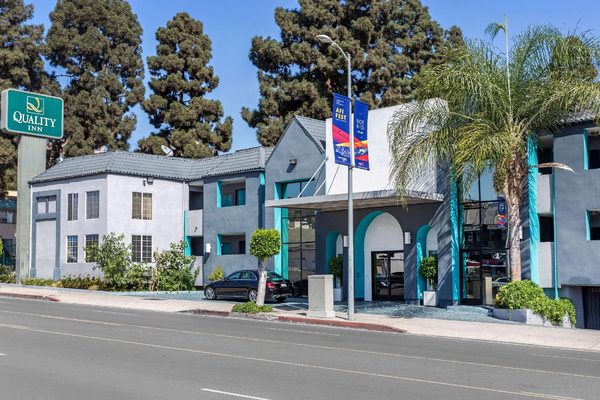 Quality Inn Near Hollywood Walk Of Fame Los Angeles California — Property