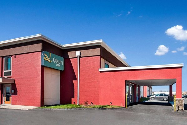 Quality Inn Near Pimlico Racetrack — Property