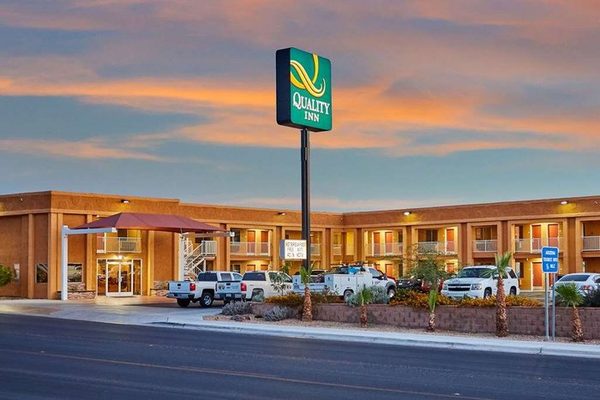 Quality Inn Parker — Property