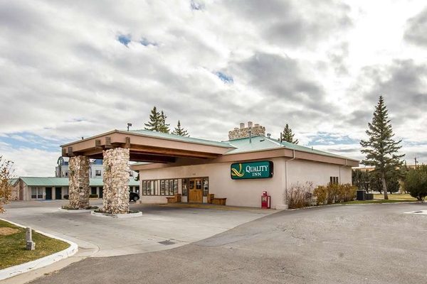 Quality Inn — Property