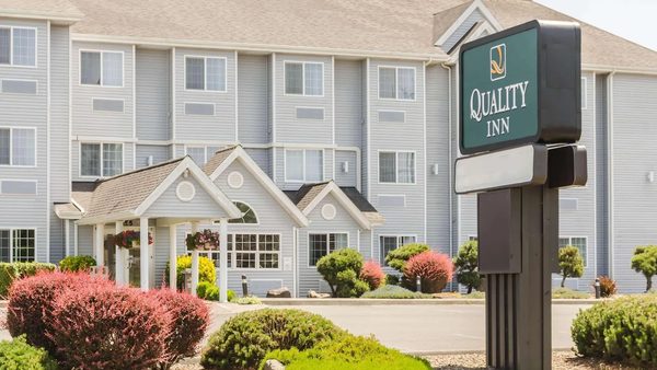 Quality Inn Seaside — Property