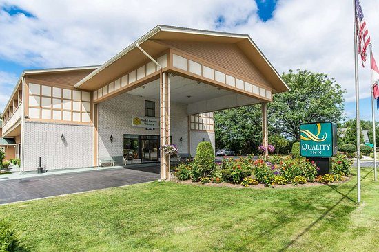 Quality Inn Shelburne Burlington — Property