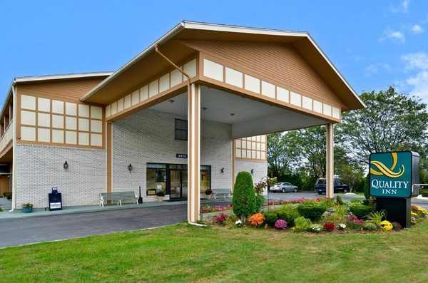 Quality Inn Shelburne Burlington — Property