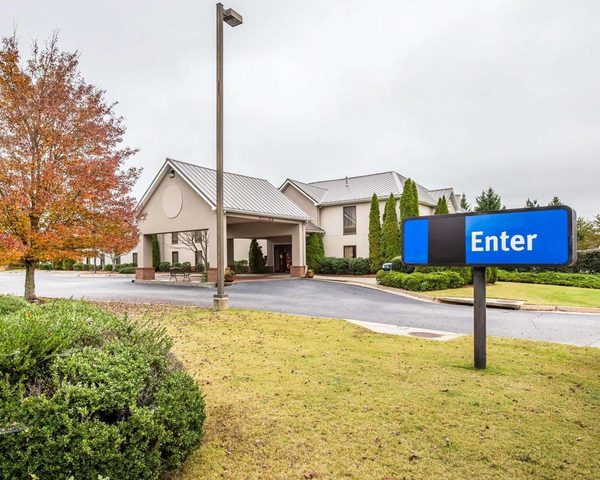 Quality Inn Suites Dawsonville Dawsonville Georgia — Property