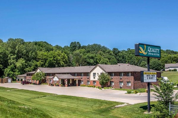 Quality Inn Suites Decorah — Property