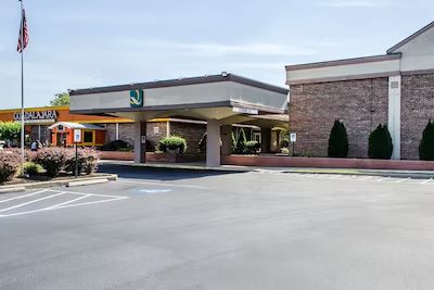 Quality Inn Suites Metropolis I 24 — Property