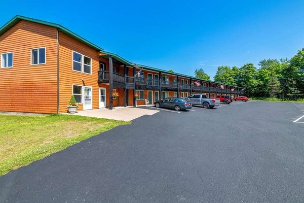 Quality Inn Suites Munising — Property