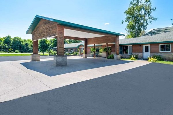 Quality Inn Suites Munising — Property