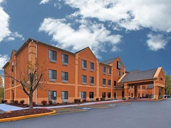 Quality Inn Suites Near I 80 And I 294 — Property