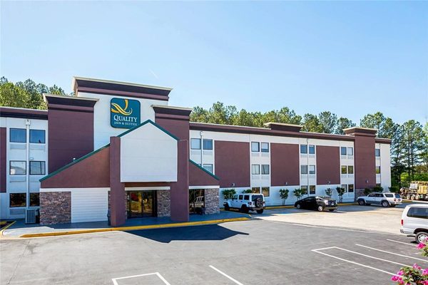 Quality Inn Suites Near Six Flags East — Property