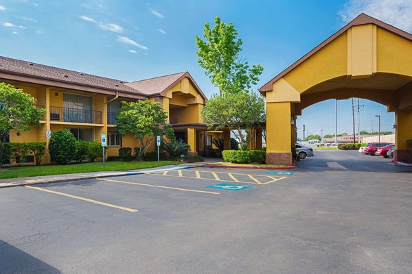Quality Inn Suites NRG Park Medical Center — Property