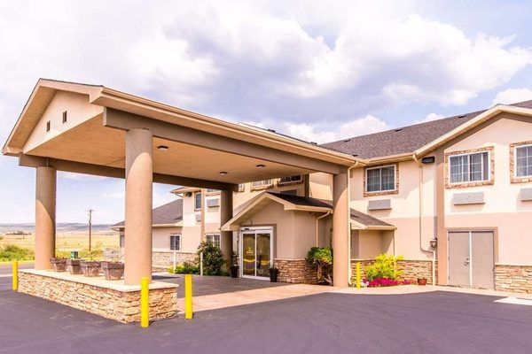 Quality Inn Suites University — Property