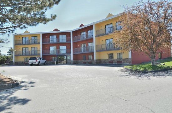 Quality Inn Suites Worcester — Property