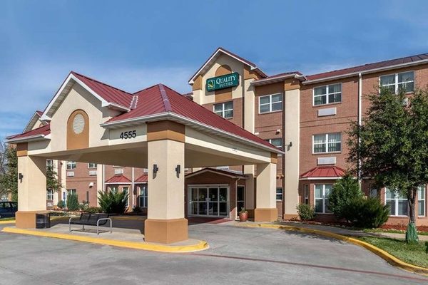 Quality Suites Addison Dallas — Property