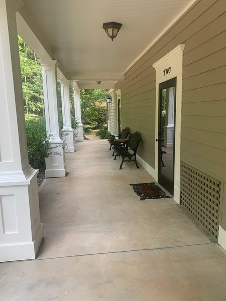 Racers Retreat Bed and Breakfast — Property