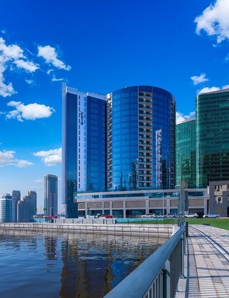 Radisson Blu Hotel Dubai Waterfront — Property