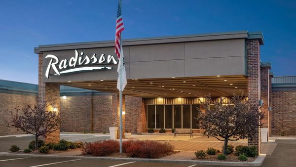 Radisson Hotel And Conference Center Fond Du Lac — Property