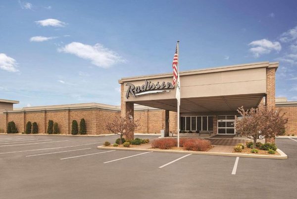 Radisson Hotel And Conference Center Fond Du Lac — Property