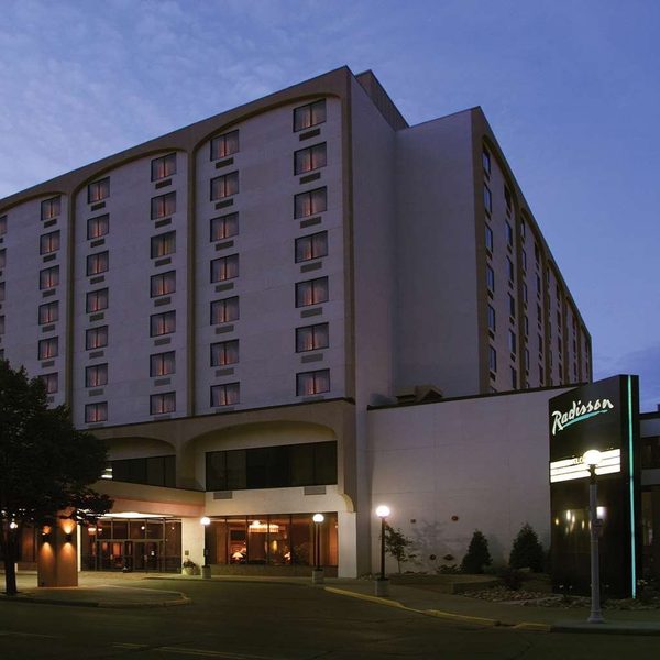 Radisson Hotel Bismarck — Property