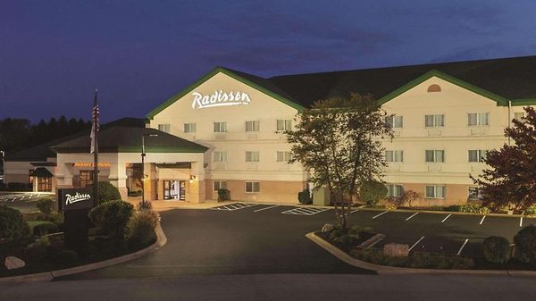 Radisson Hotel Conference Center Rockford — Property