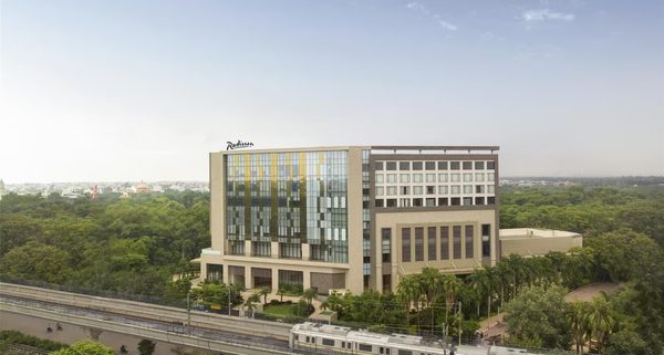 Radisson Hotel Delhi MG Road — Property