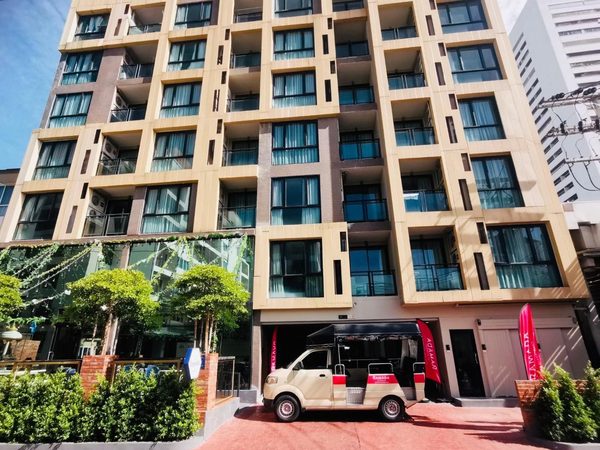 Ramada by Wyndham Bangkok Ten Ekamai Residences — Property