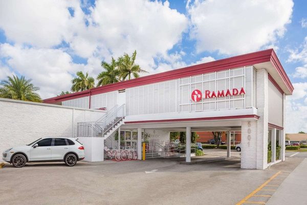 Ramada By Wyndham Miami Springs miami International Airport Miami Florida — Property