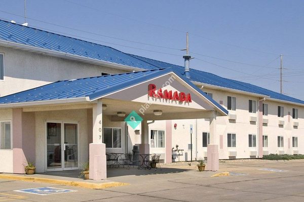 Ramada by Wyndham Sioux City — Property