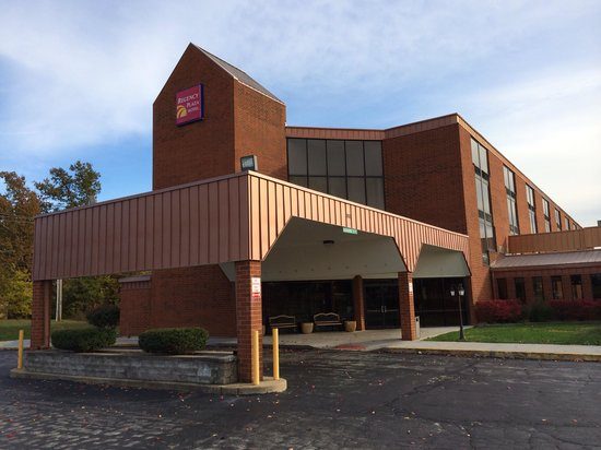 Ramada by Wyndham Wentzville — Property